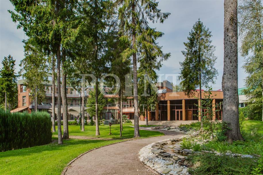 3-этажный коттедж 3 390 м² с отделкой