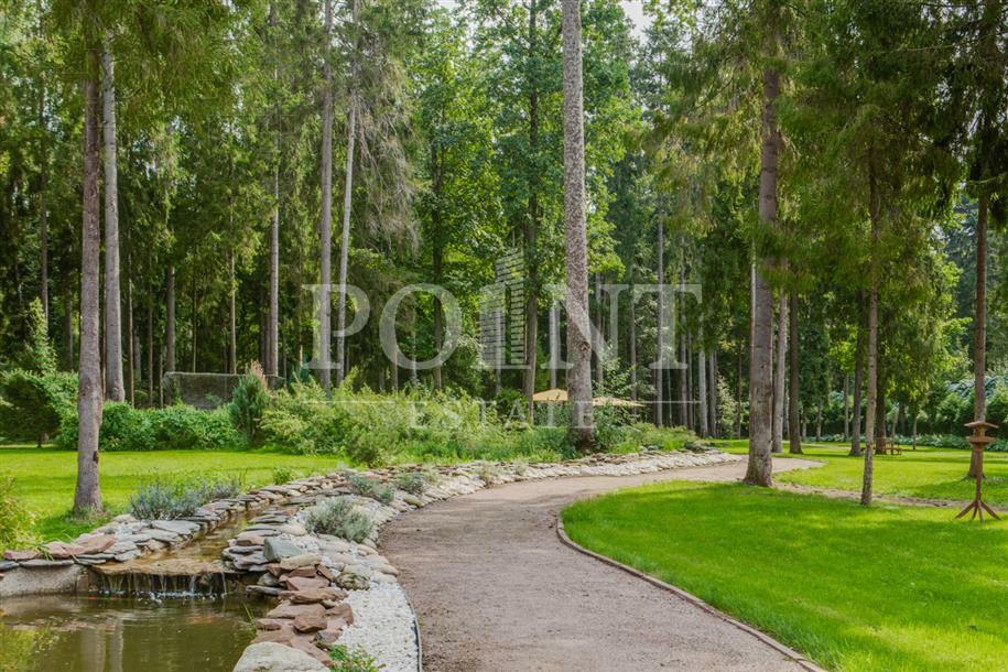 3-этажный коттедж 3 390 м² с отделкой