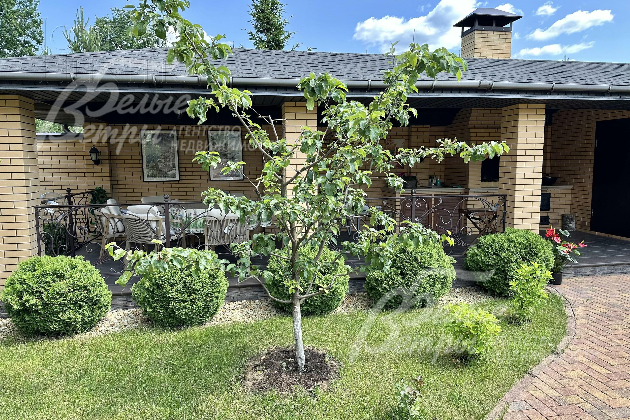 2-этажный коттедж 245 м² с отделкой