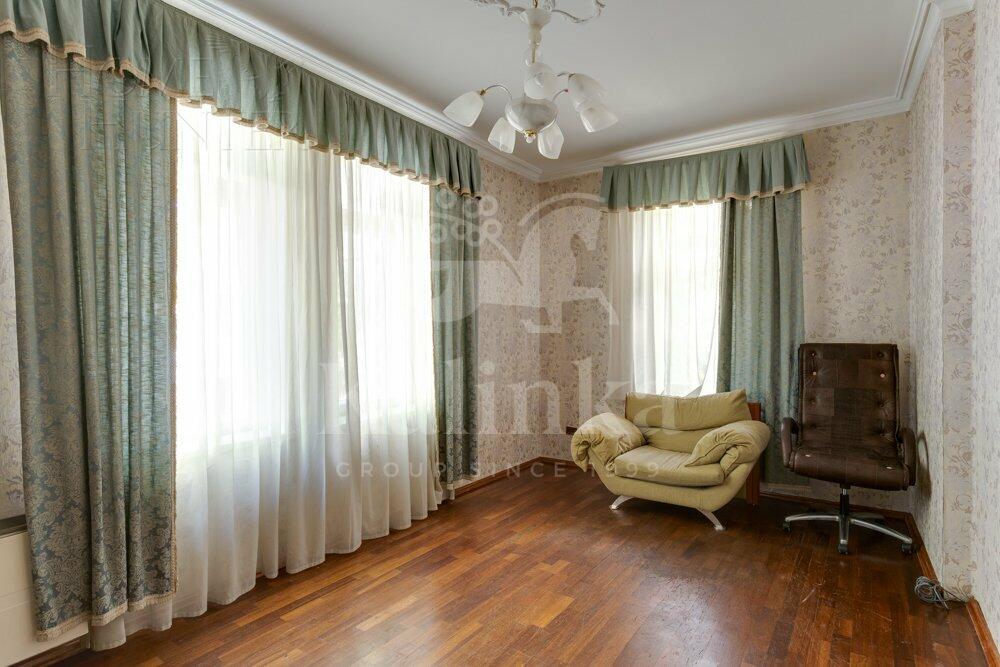 2-этажный коттедж 650 м² с отделкой