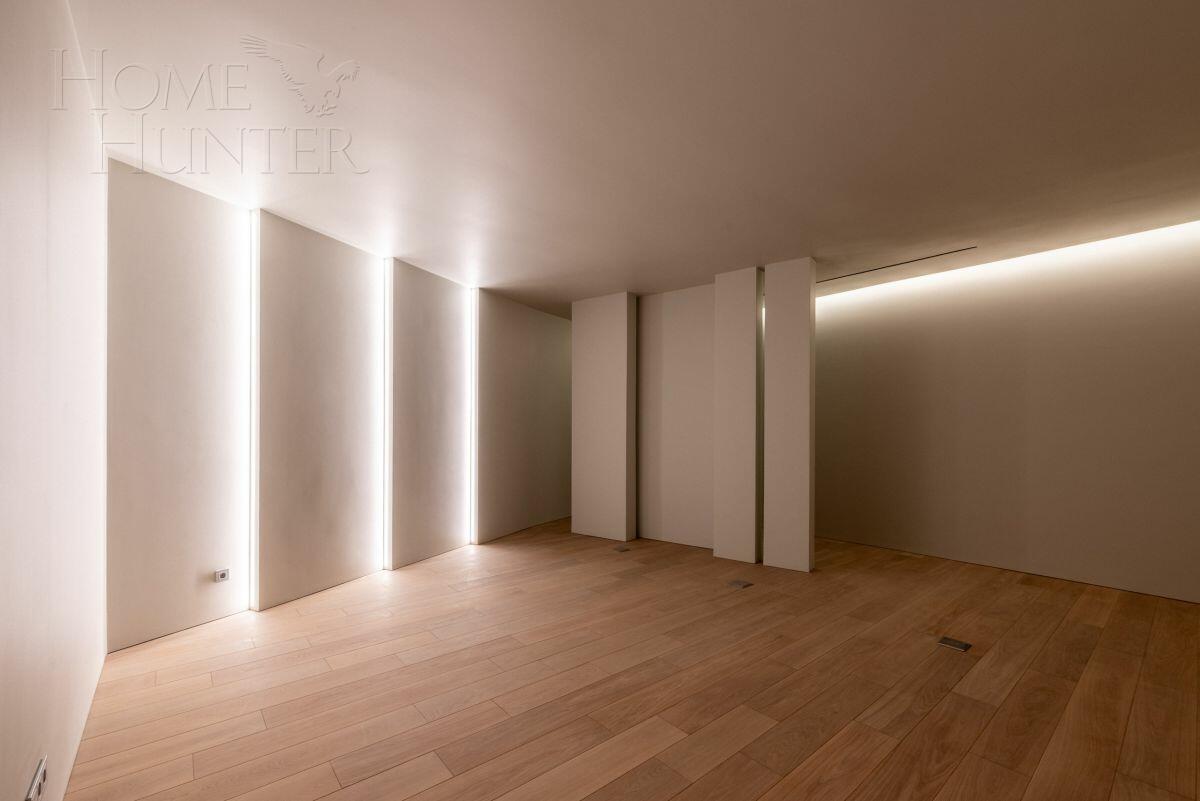 2-этажный коттедж 830 м² с отделкой