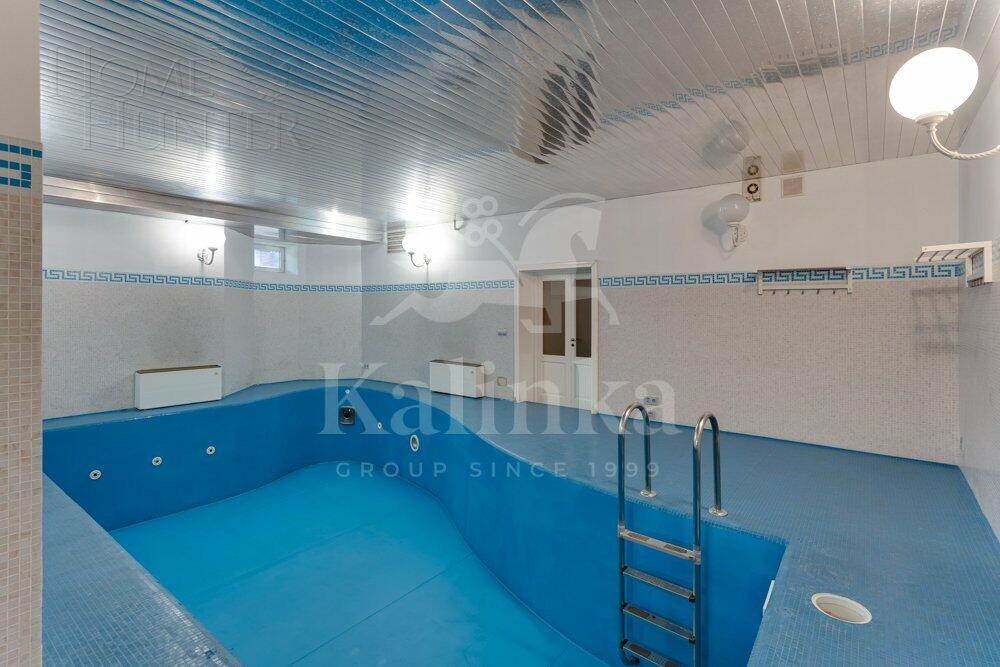 2-этажный коттедж 650 м² с отделкой