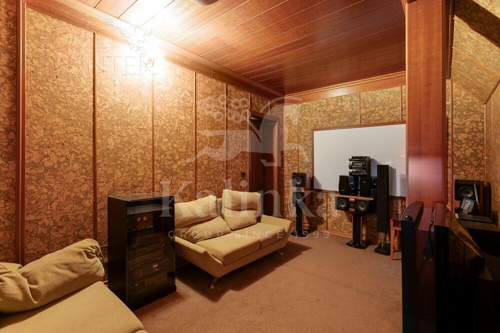 2-этажный коттедж 650 м² с отделкой