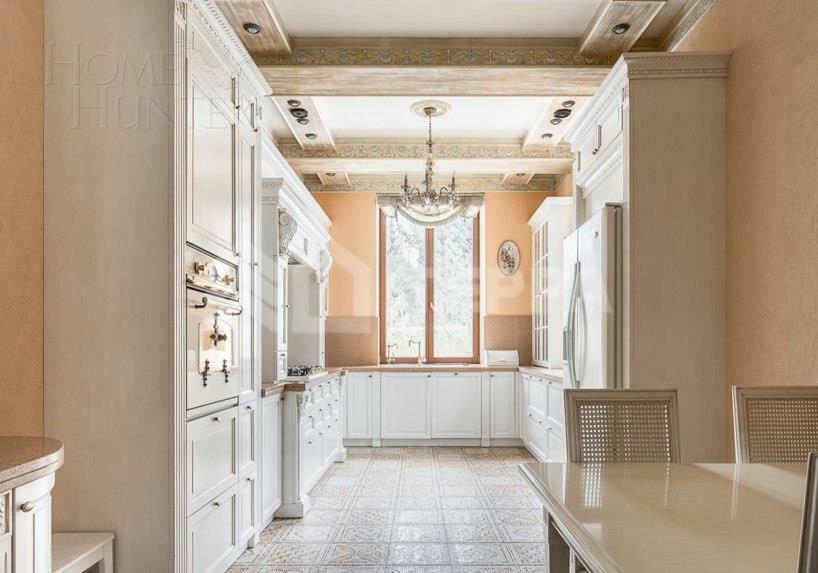 2-этажный коттедж 691.8 м² с отделкой