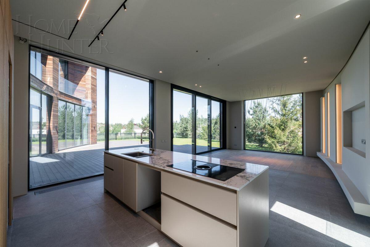 2-этажный коттедж 830 м² с отделкой