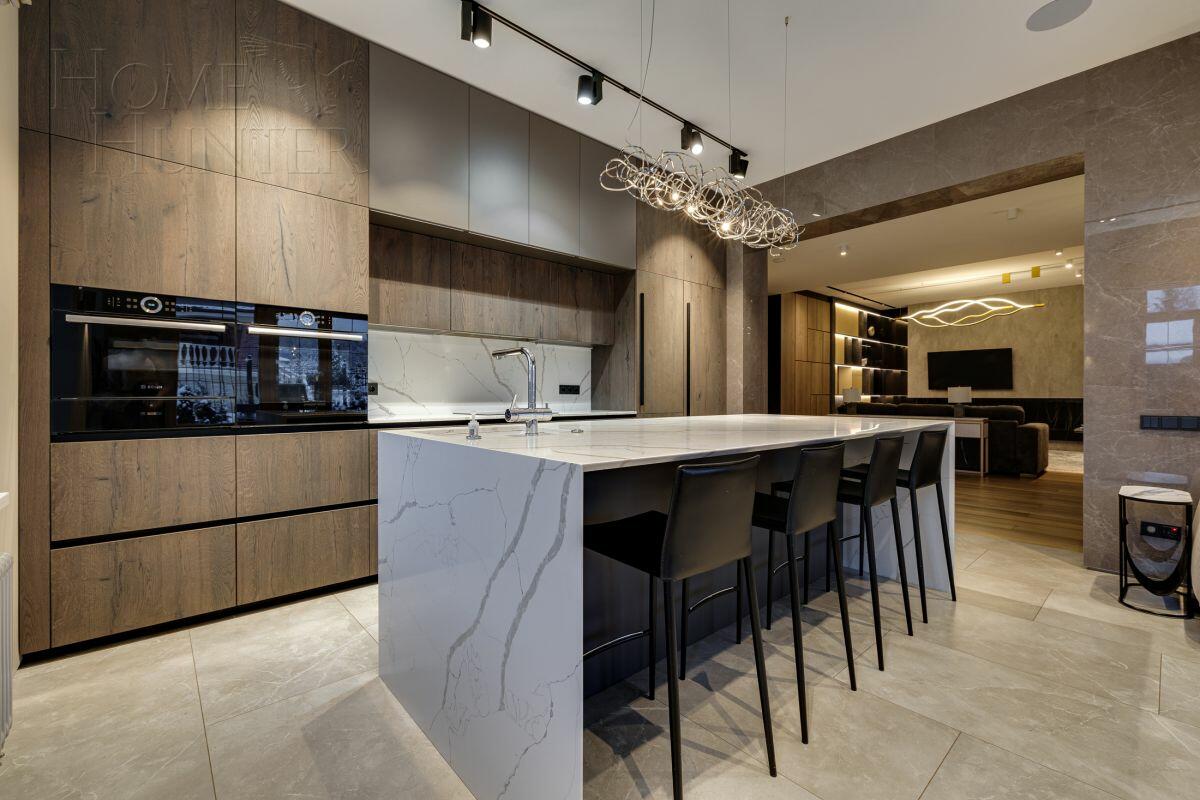 2-этажный коттедж 688 м² с отделкой