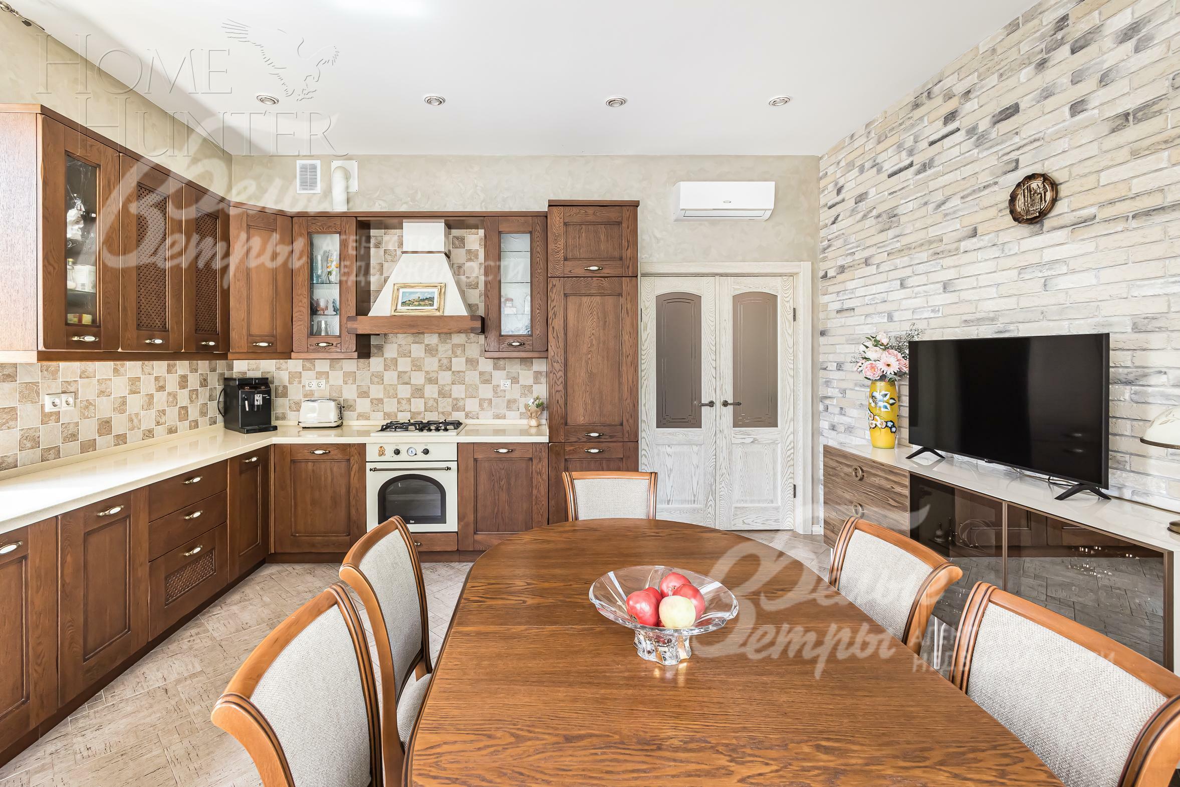 2-этажный коттедж 245 м² с отделкой