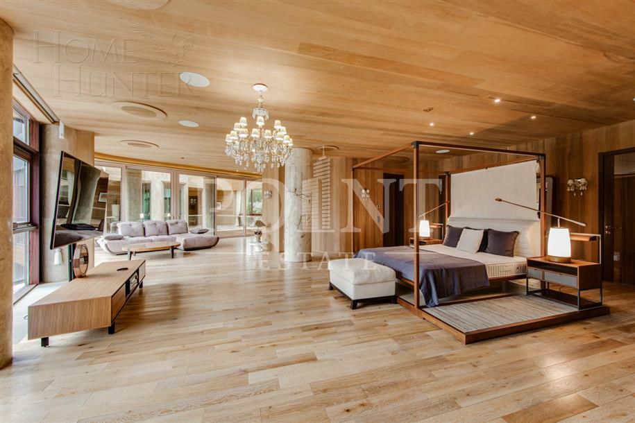 3-этажный коттедж 3 390 м² с отделкой