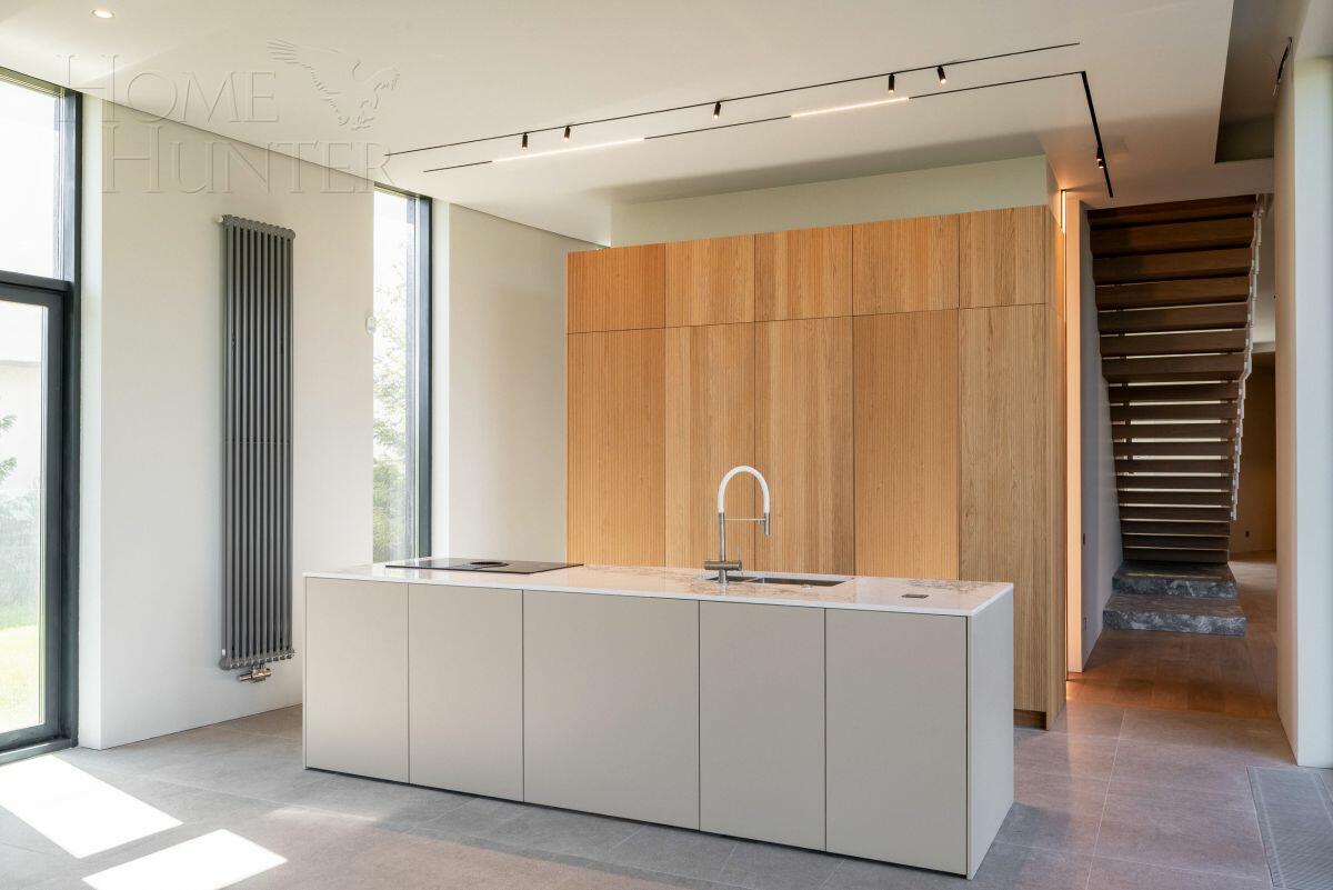 2-этажный коттедж 830 м² с отделкой