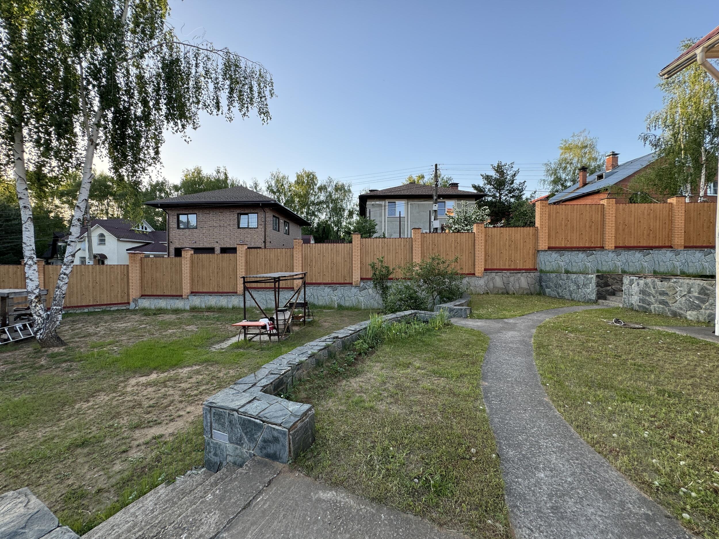 2-этажный коттедж 550 м² без отделки