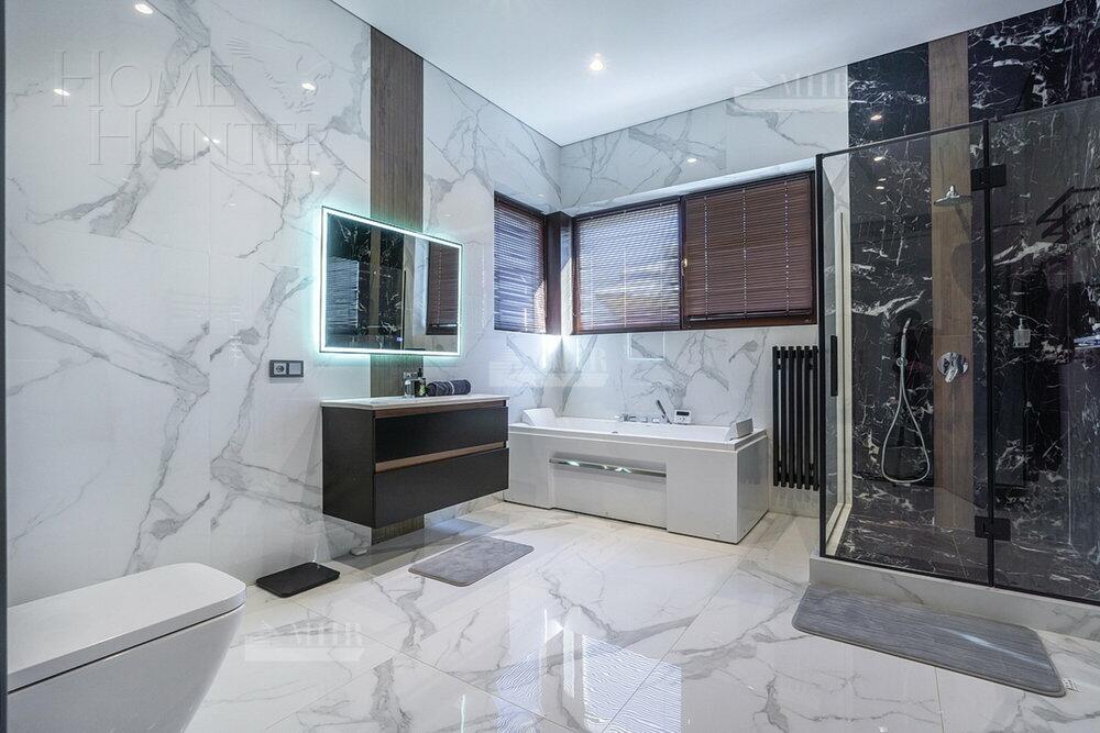 2-этажный коттедж 590 м² с отделкой