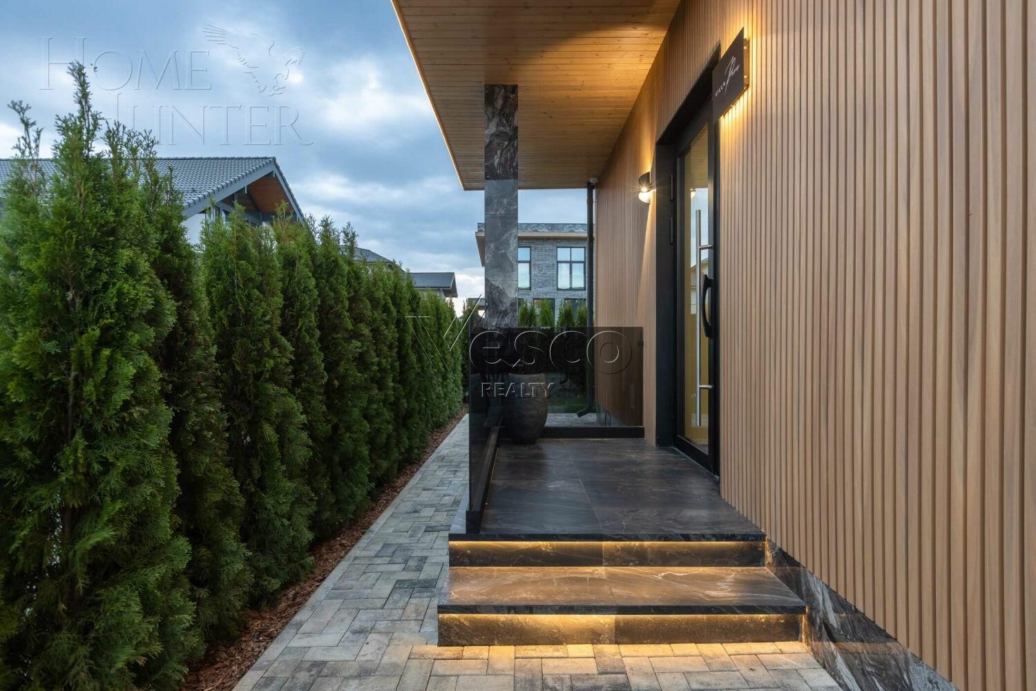 2-этажный коттедж 250 м² с отделкой