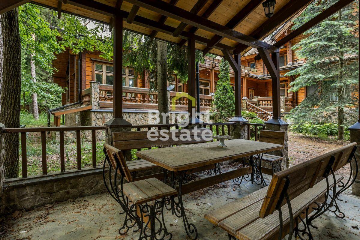 2-этажный коттедж 1 175.7 м² с отделкой