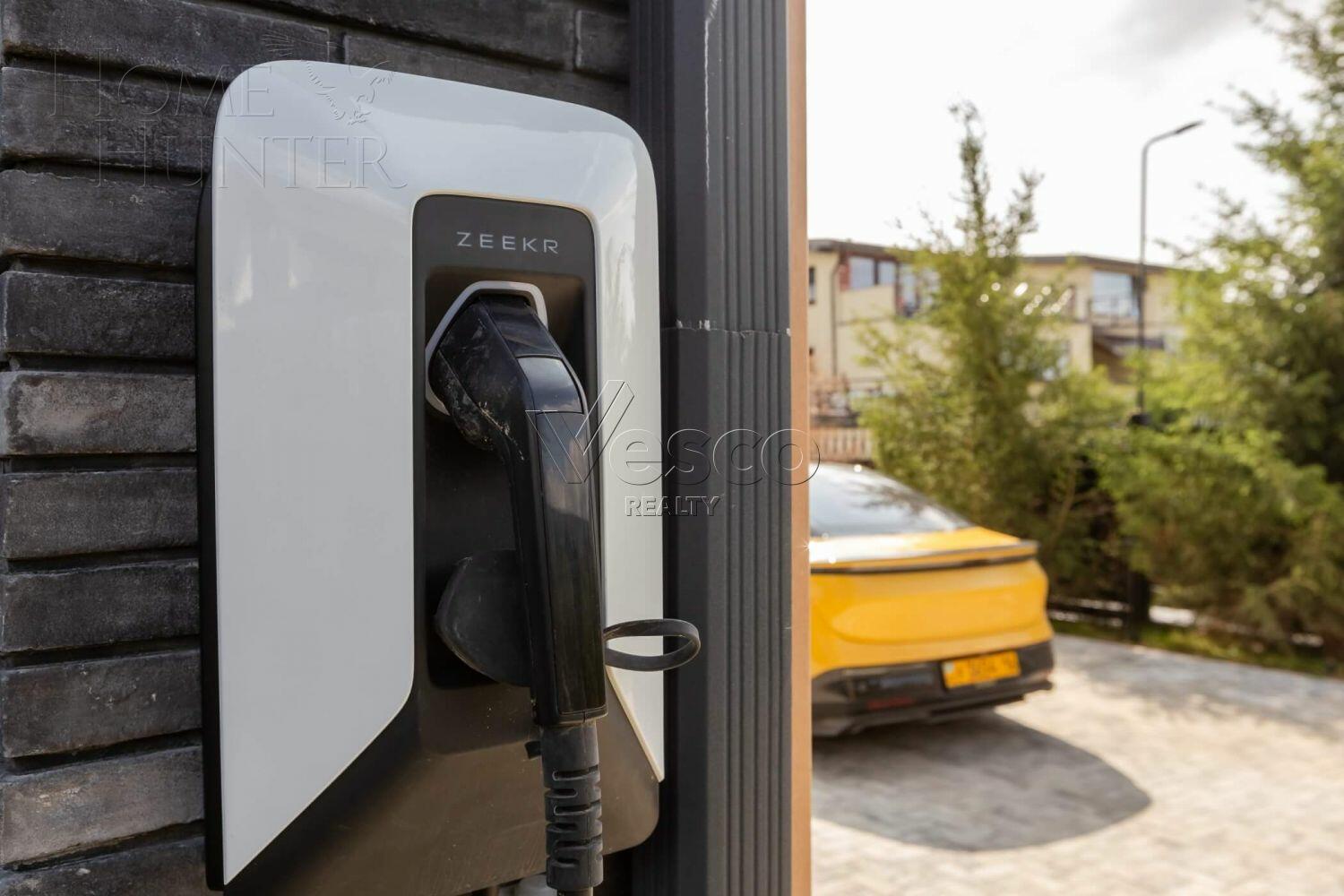 2-этажный коттедж 250 м² с отделкой