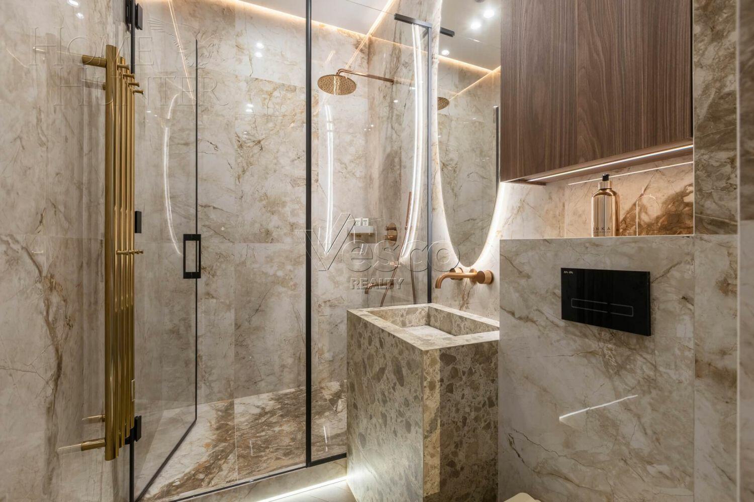 2-этажный коттедж 250 м² с отделкой