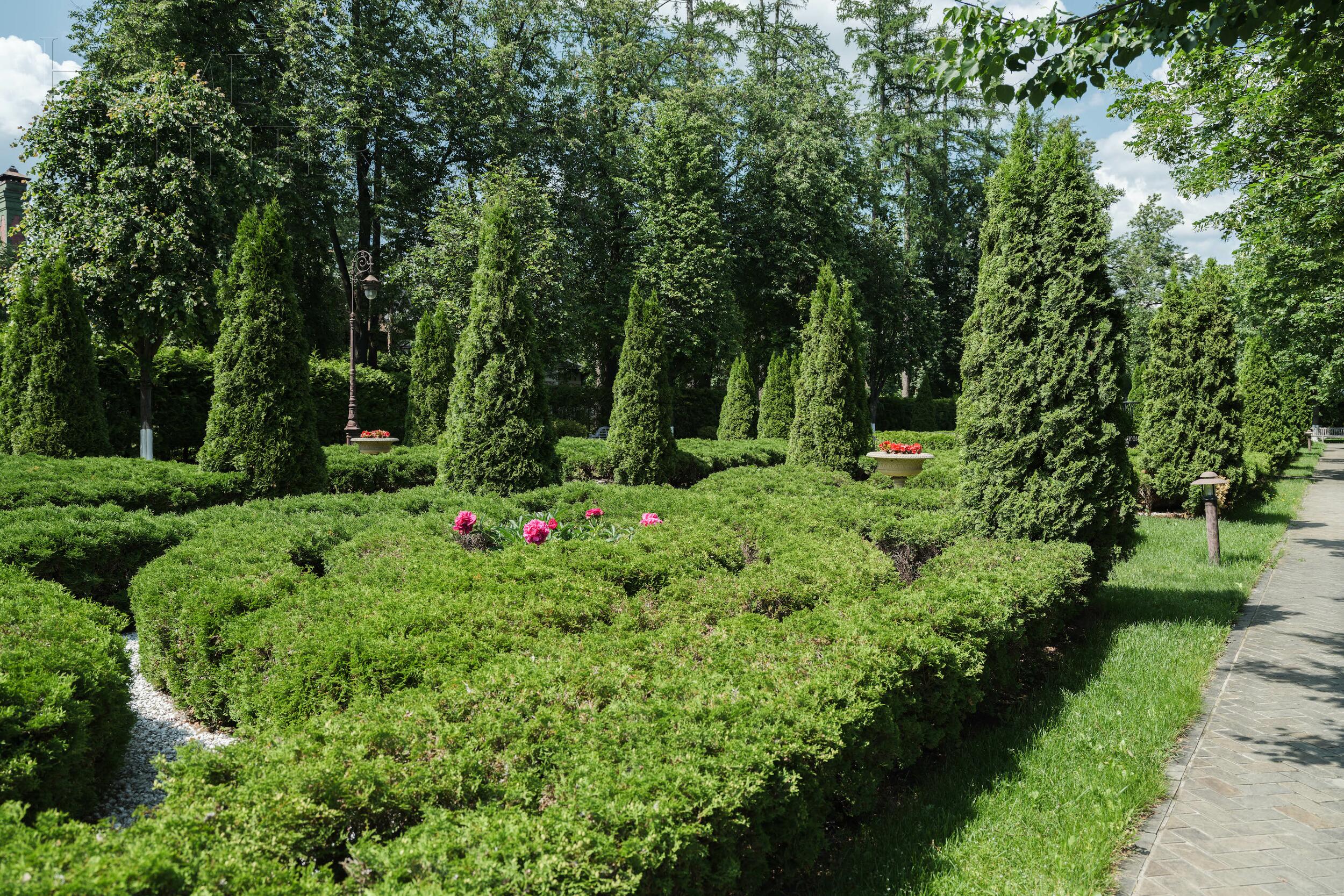 2-этажный коттедж 702 м² с отделкой