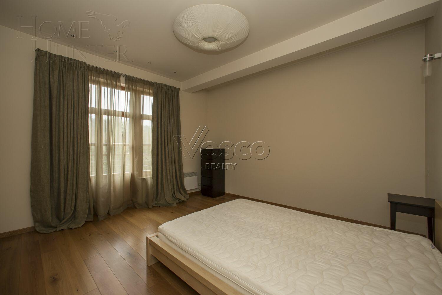 3-этажный коттедж 700 м² с отделкой