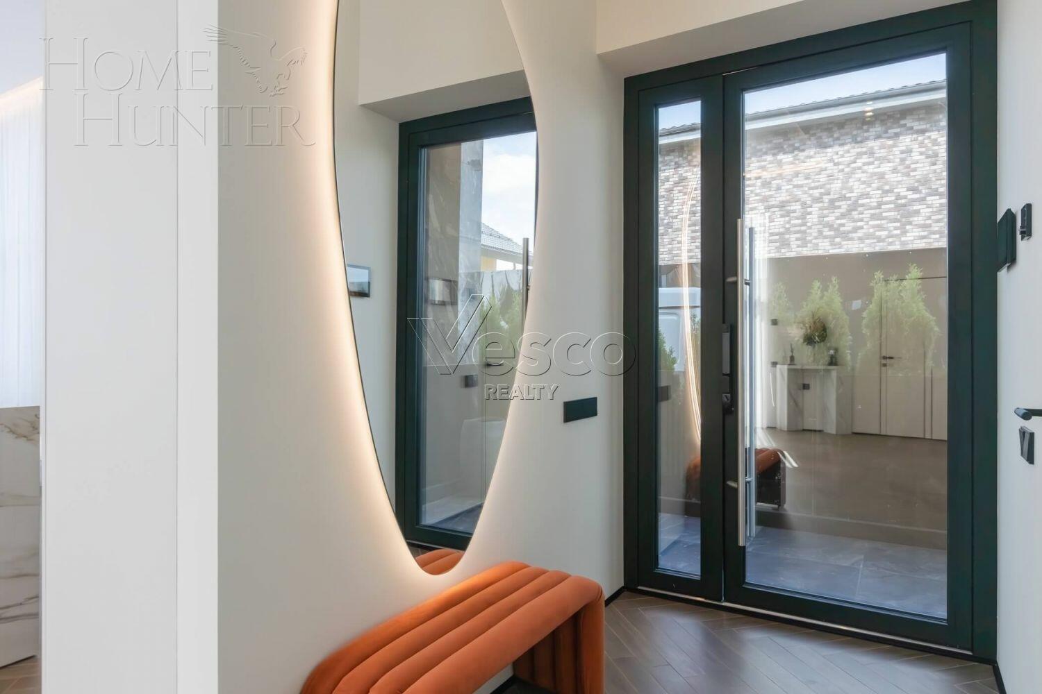 2-этажный коттедж 250 м² с отделкой