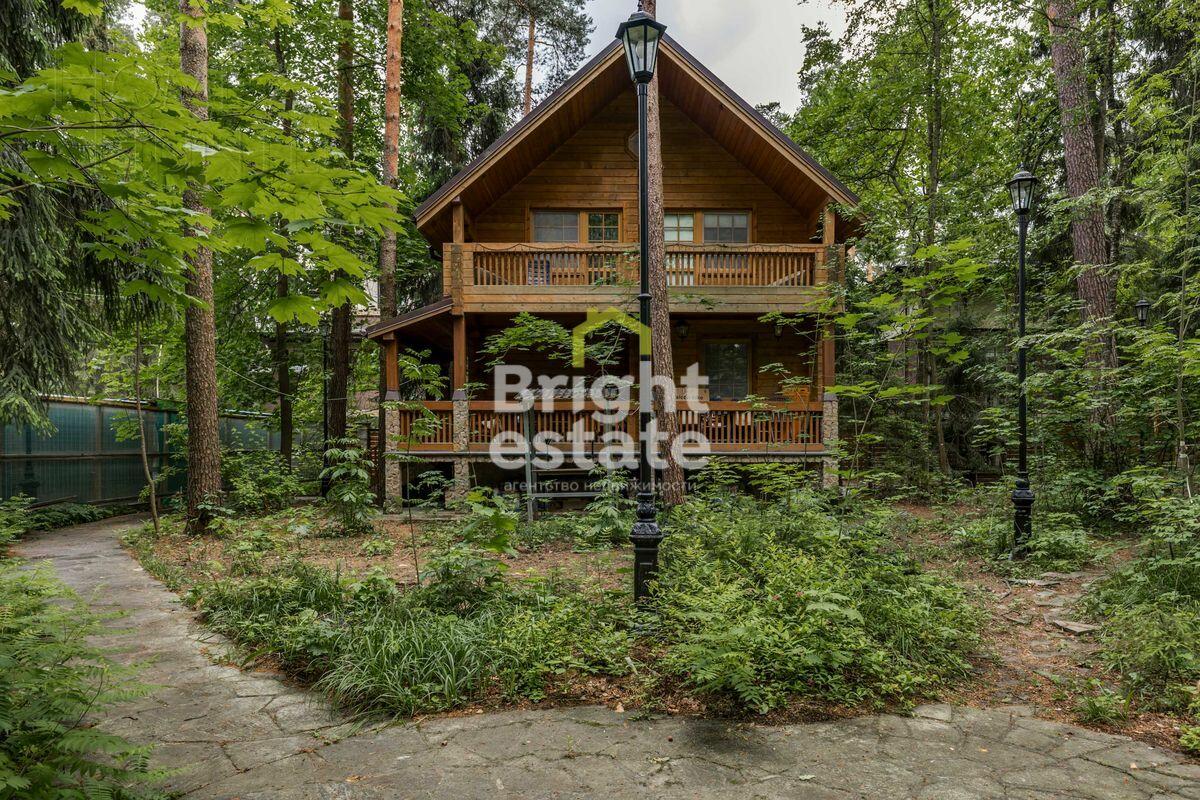 2-этажный коттедж 1 175.7 м² с отделкой