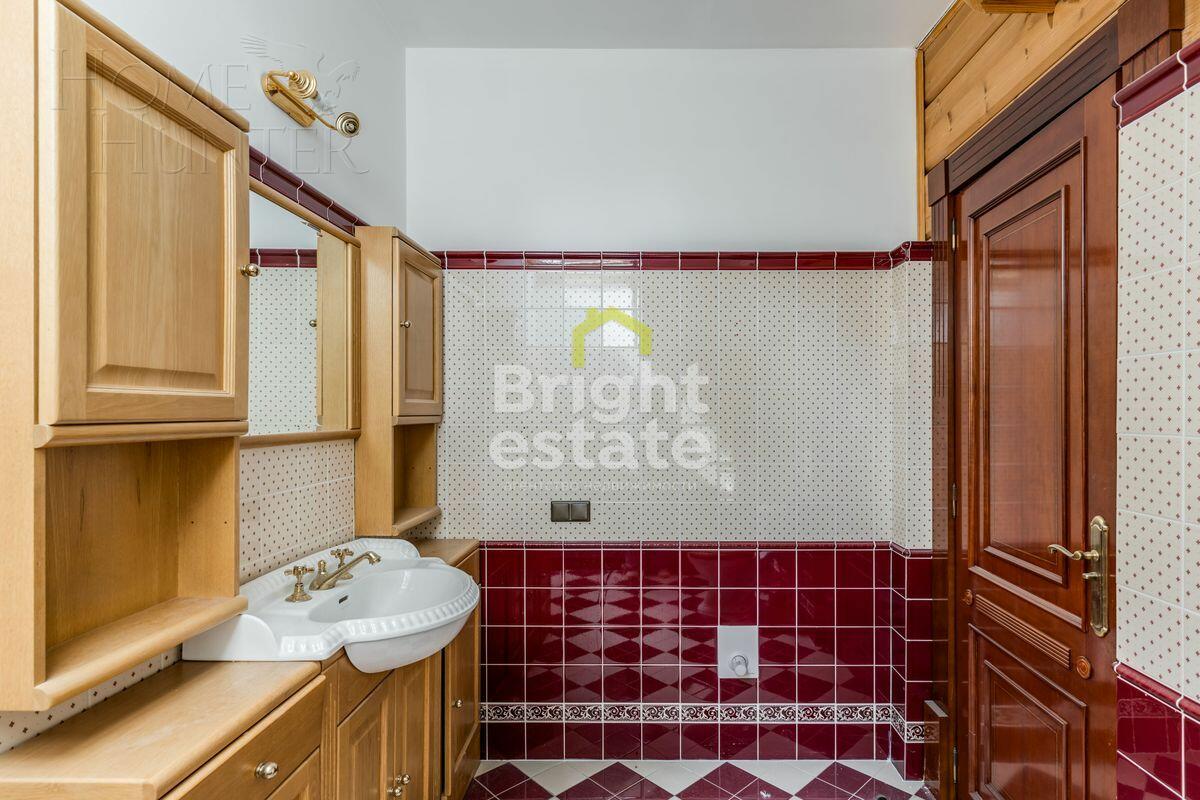 2-этажный коттедж 1 175.7 м² с отделкой