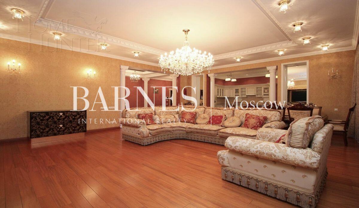 4-КОМН. КВАРТИРА С ОТДЕЛКОЙ 250 М² НА 7 ЭТАЖЕ