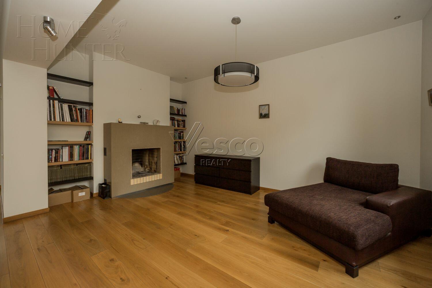 3-этажный коттедж 700 м² с отделкой