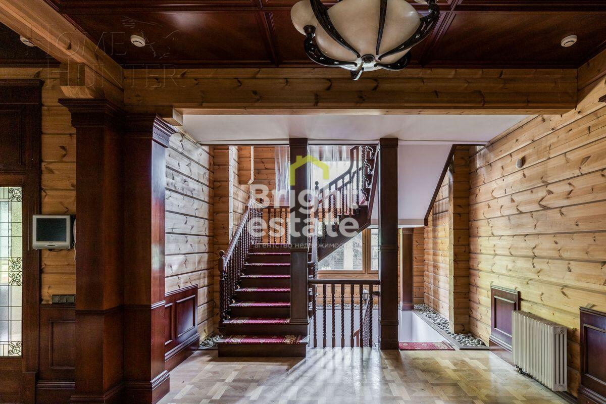 2-этажный коттедж 1 175.7 м² с отделкой