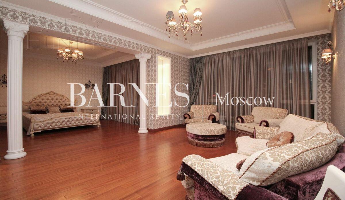 4-КОМН. КВАРТИРА С ОТДЕЛКОЙ 250 М² НА 7 ЭТАЖЕ