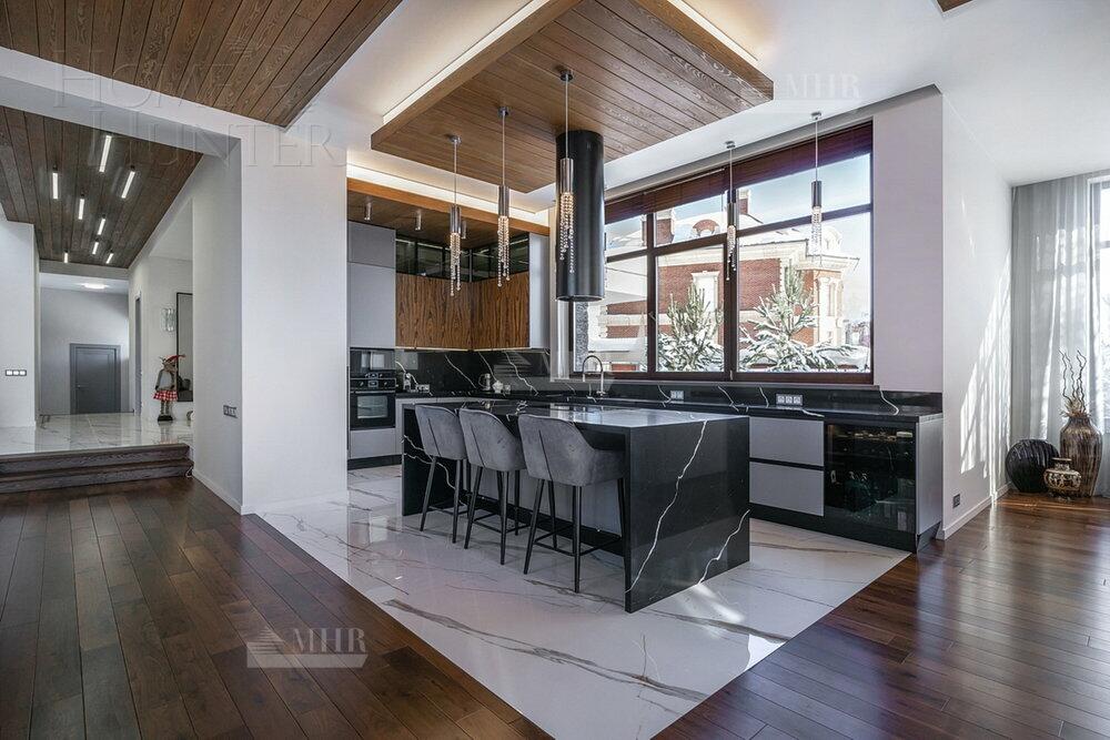 2-этажный коттедж 590 м² с отделкой