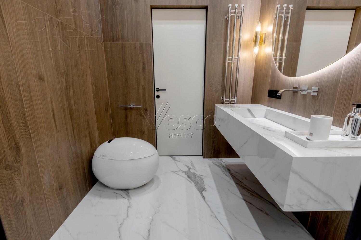 2-этажный коттедж 250 м² с отделкой