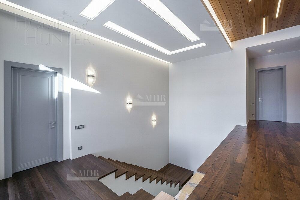 2-этажный коттедж 590 м² с отделкой