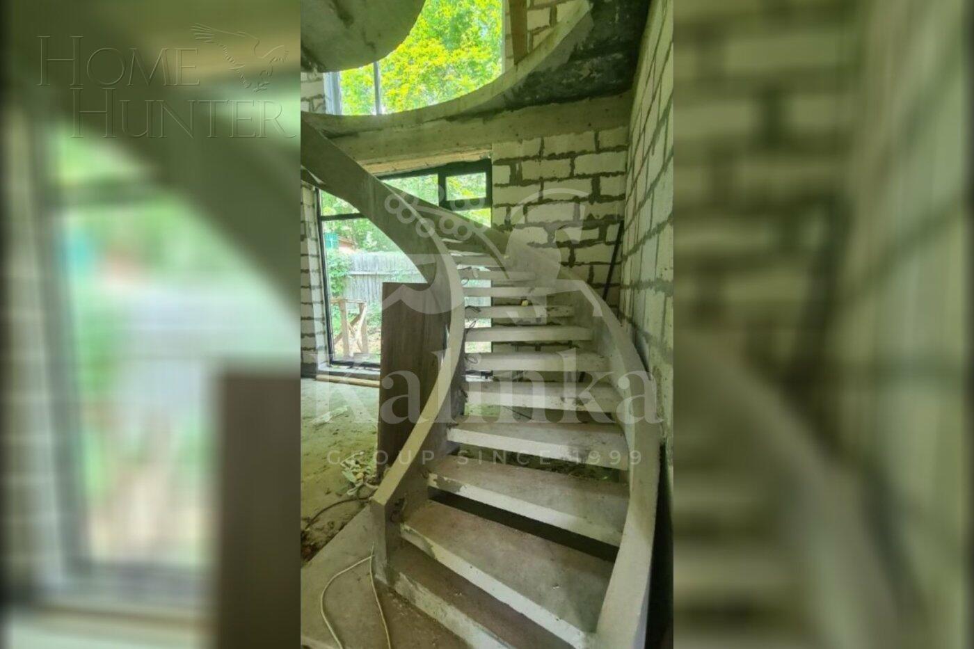 2-этажный коттедж 400 м² без отделки