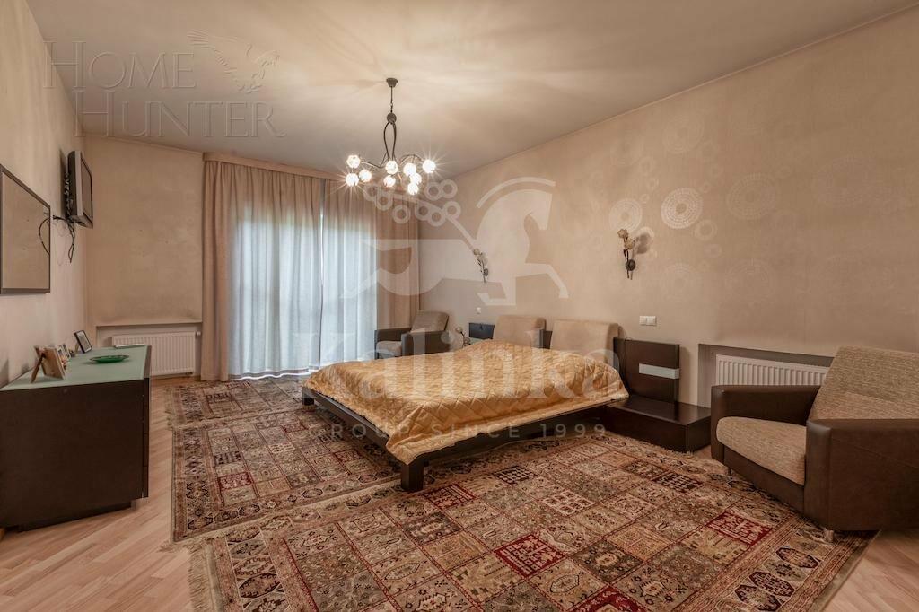 2-этажный коттедж 2 000 м² с отделкой