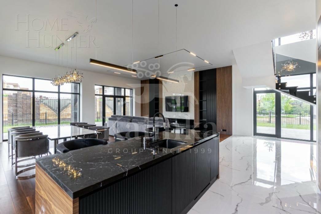 2-этажный коттедж 545 м² с отделкой