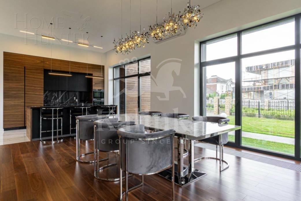 2-этажный коттедж 545 м² с отделкой