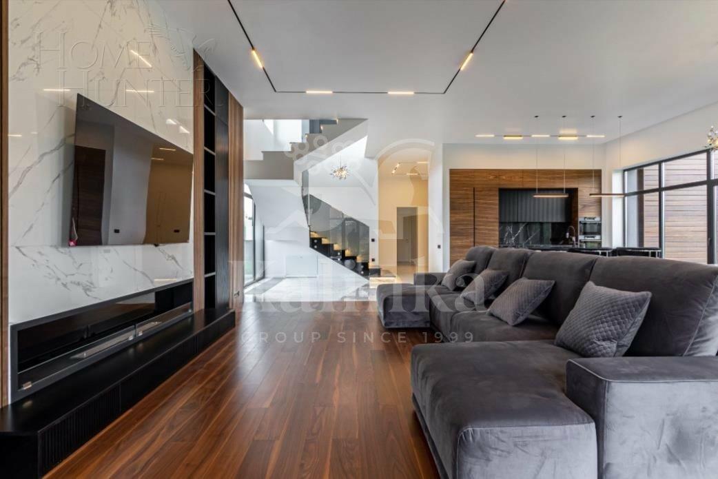 2-этажный коттедж 545 м² с отделкой