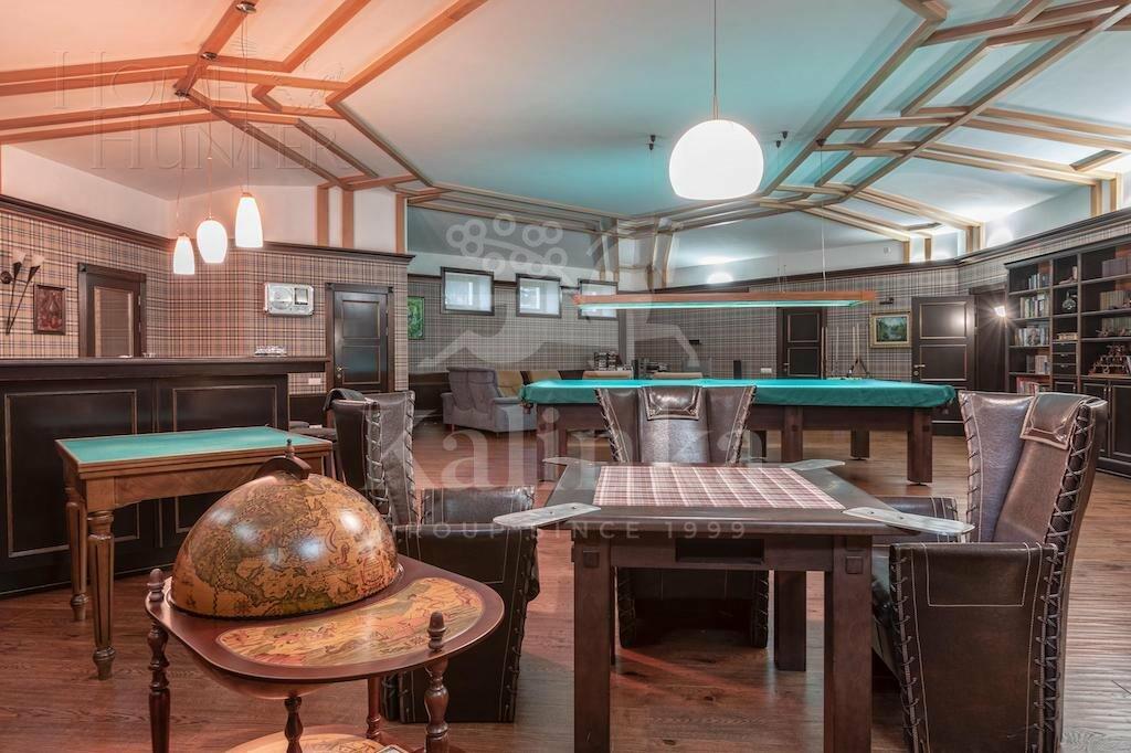 2-этажный коттедж 2 000 м² с отделкой