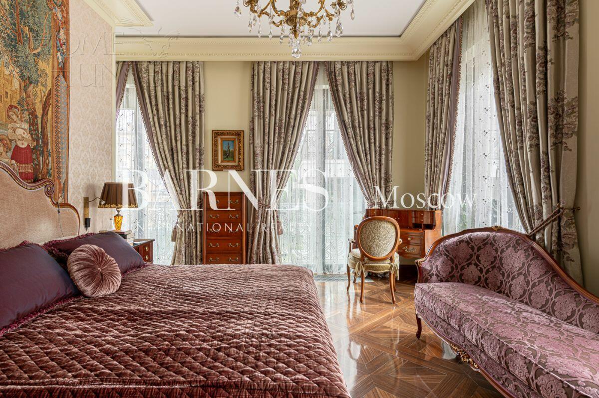 4-КОМН. КВАРТИРА С ОТДЕЛКОЙ 227.6 М² НА 2 ЭТАЖЕ