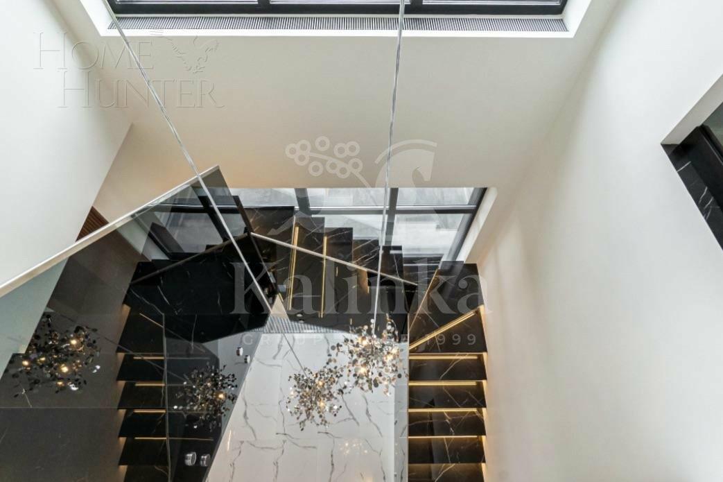 2-этажный коттедж 545 м² с отделкой