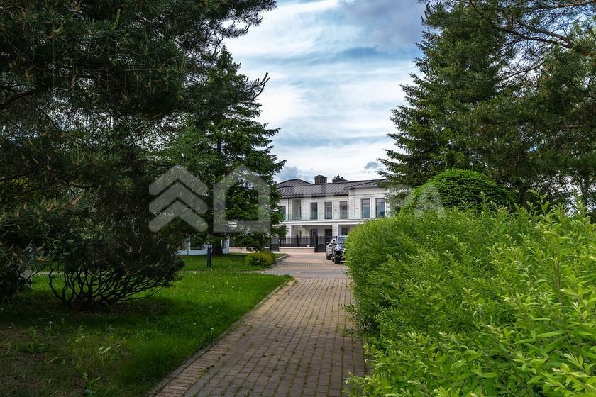 2-этажный коттедж 815 м² с отделкой