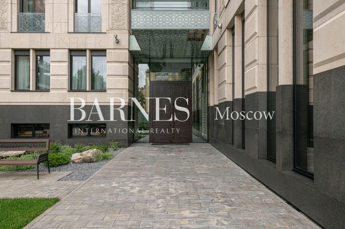 4-КОМН. КВАРТИРА С ОТДЕЛКОЙ 227.6 М² НА 2 ЭТАЖЕ