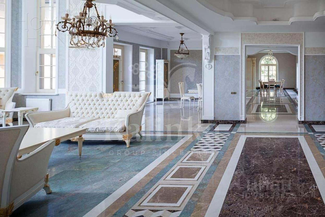 2-этажный коттедж 1 700 м² с отделкой