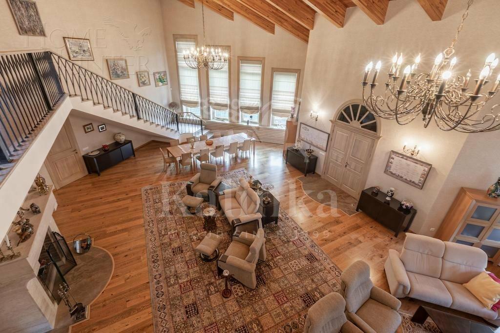 2-этажный коттедж 2 000 м² с отделкой