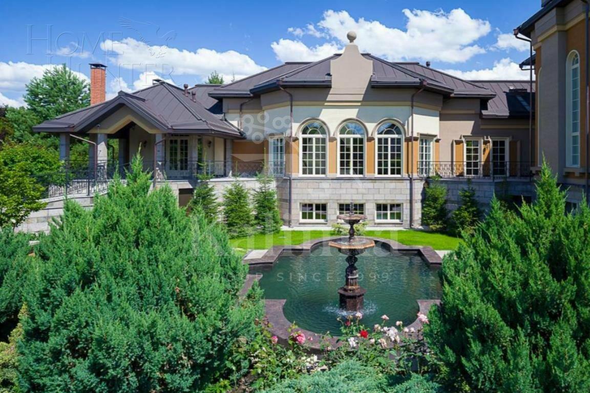 2-этажный коттедж 1 700 м² с отделкой