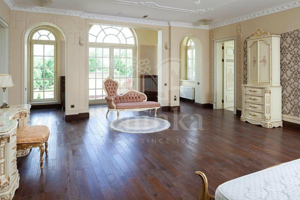 2-этажный коттедж 1 700 м² с отделкой