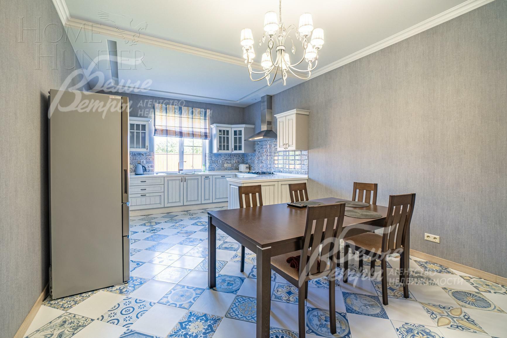 2-этажный коттедж 520 м² с отделкой