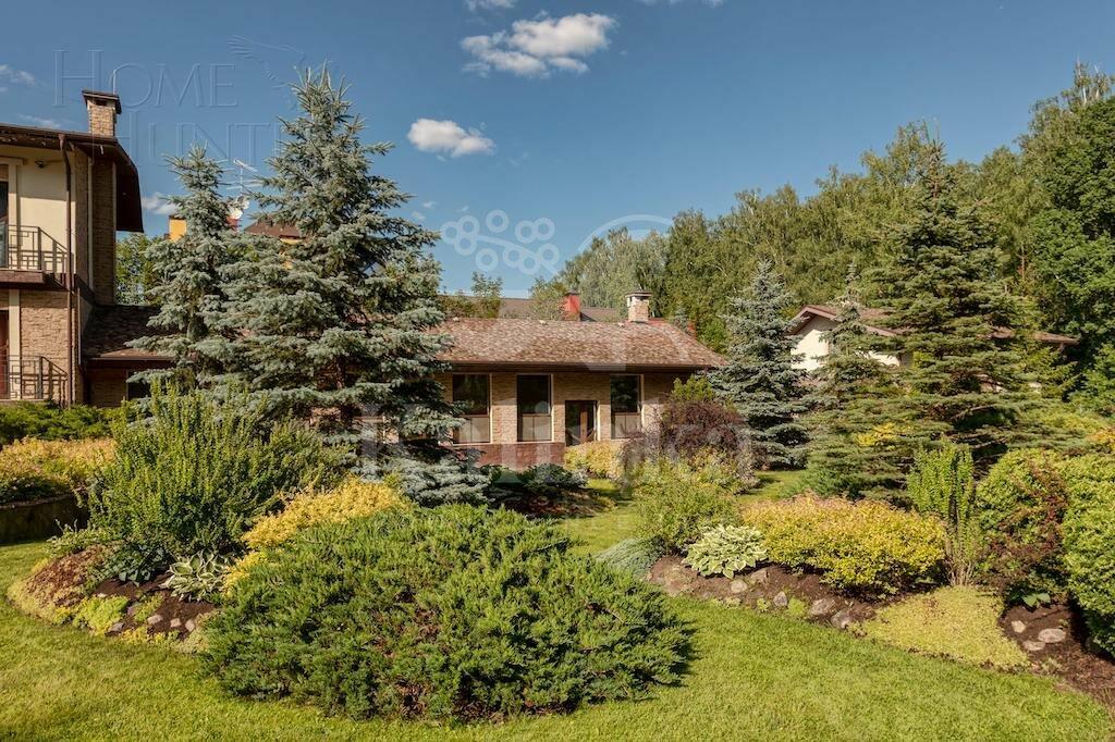 2-этажный коттедж 2 000 м² с отделкой