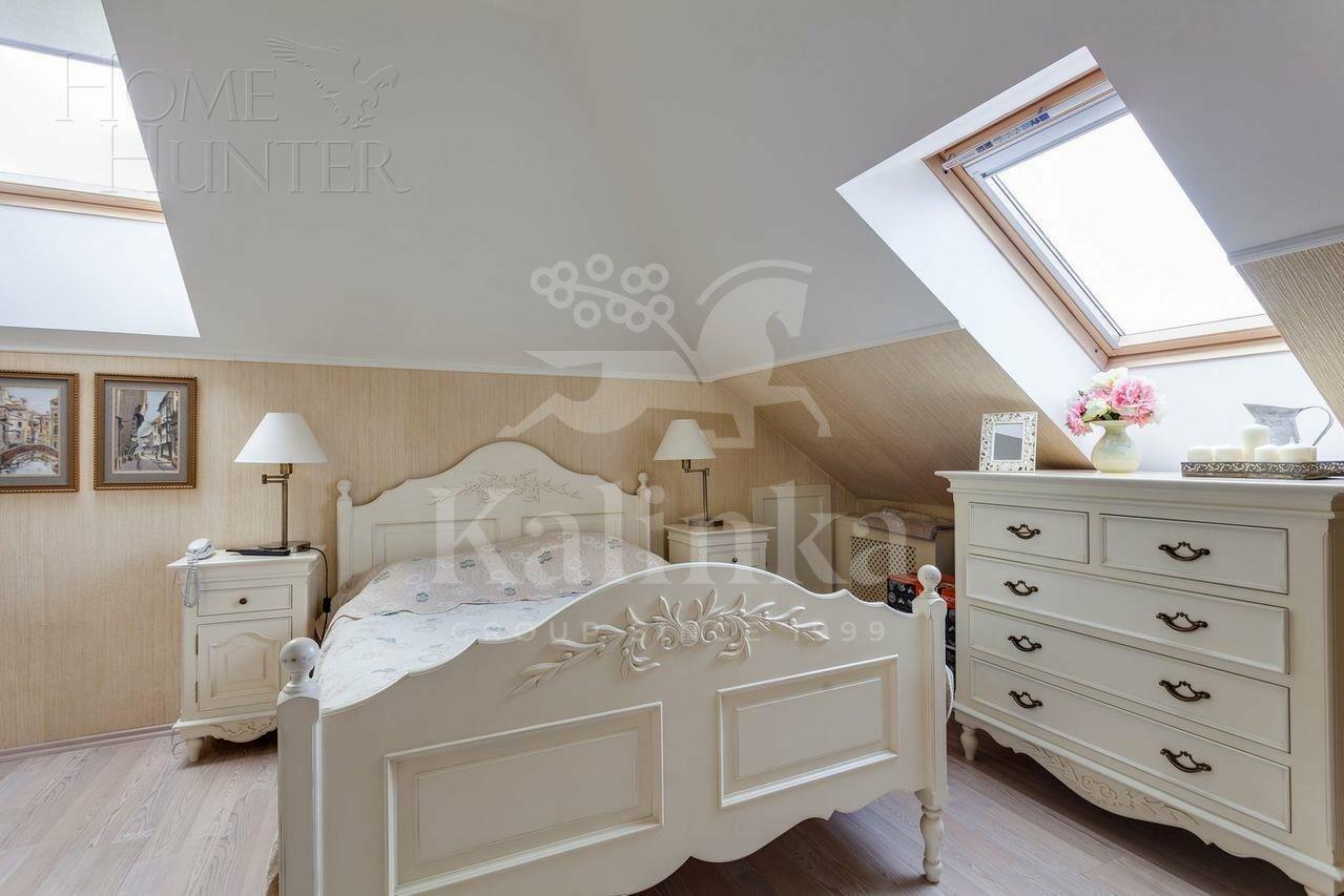 2-этажный коттедж 1 400 м² с отделкой