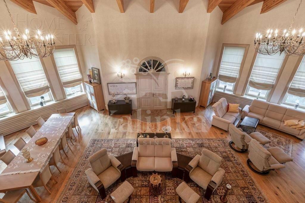 2-этажный коттедж 2 000 м² с отделкой