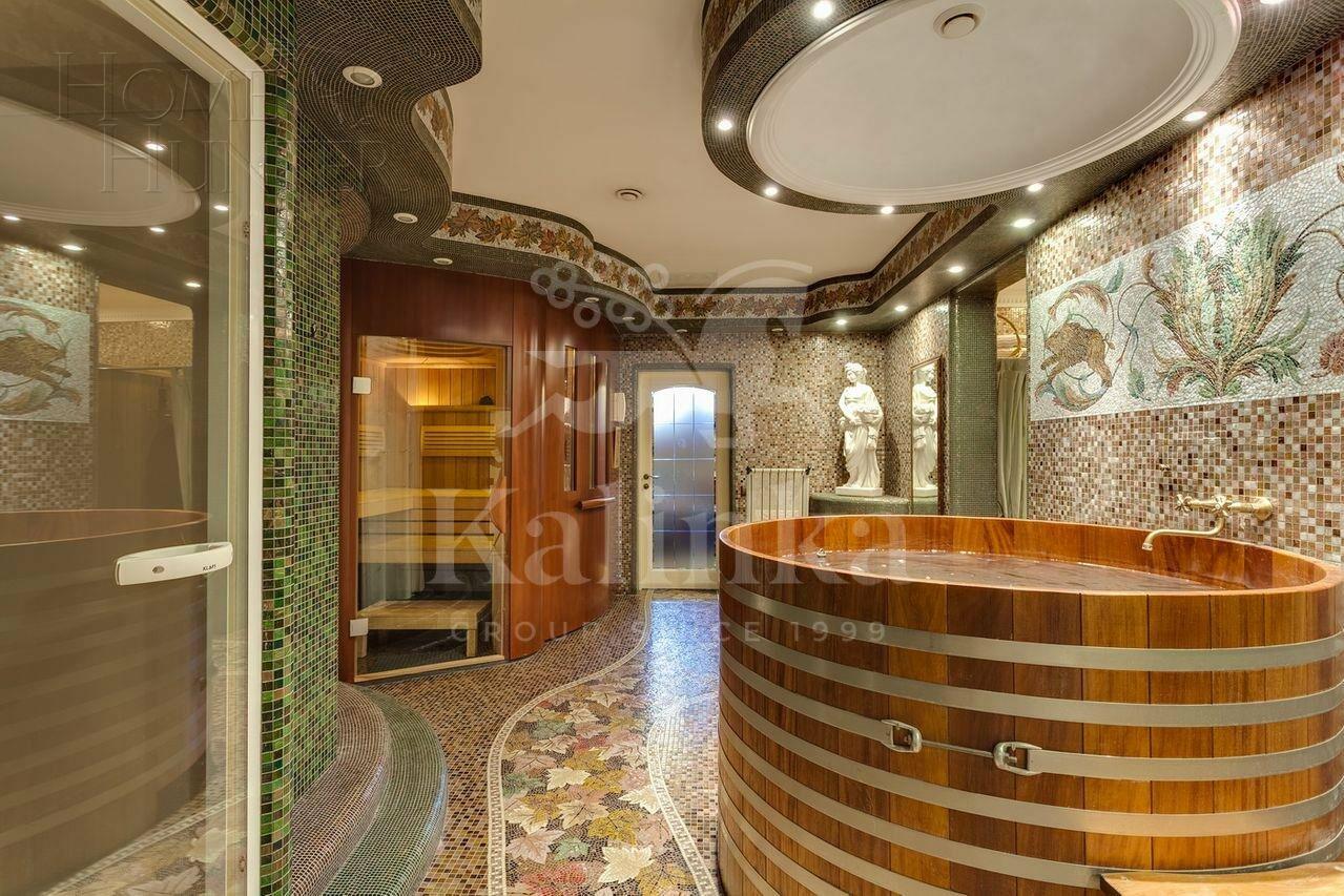 2-этажный коттедж 1 400 м² с отделкой